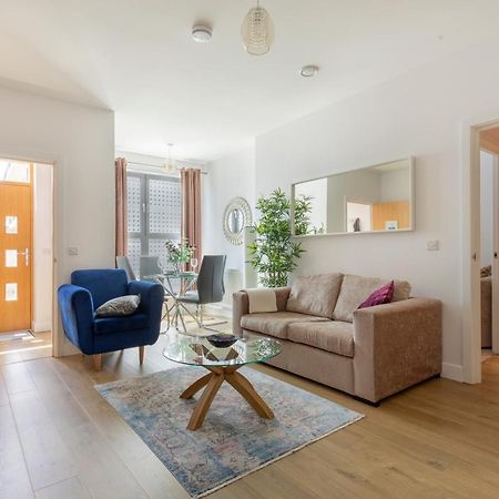 1 Bed Apartment - Redhill Central, Surrey, Gatwick #3 Zewnętrze zdjęcie
