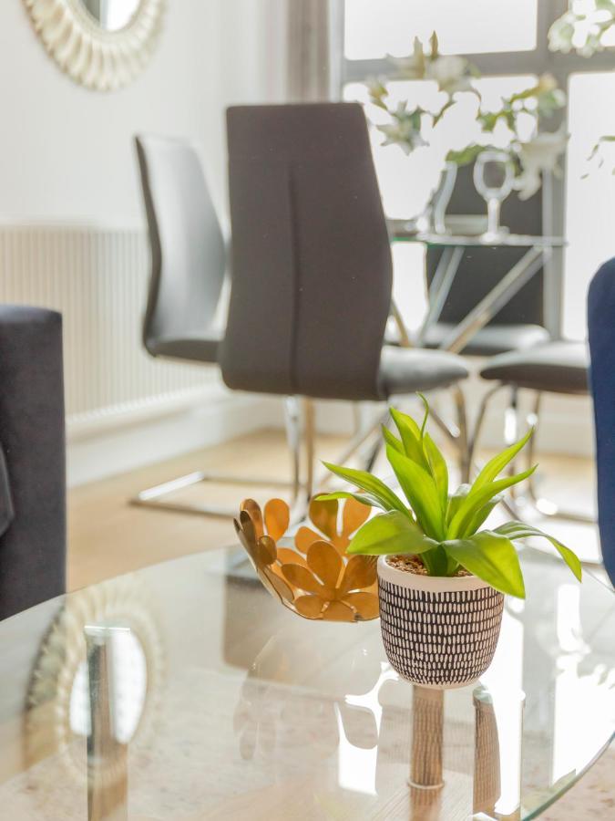 1 Bed Apartment - Redhill Central, Surrey, Gatwick #3 Zewnętrze zdjęcie