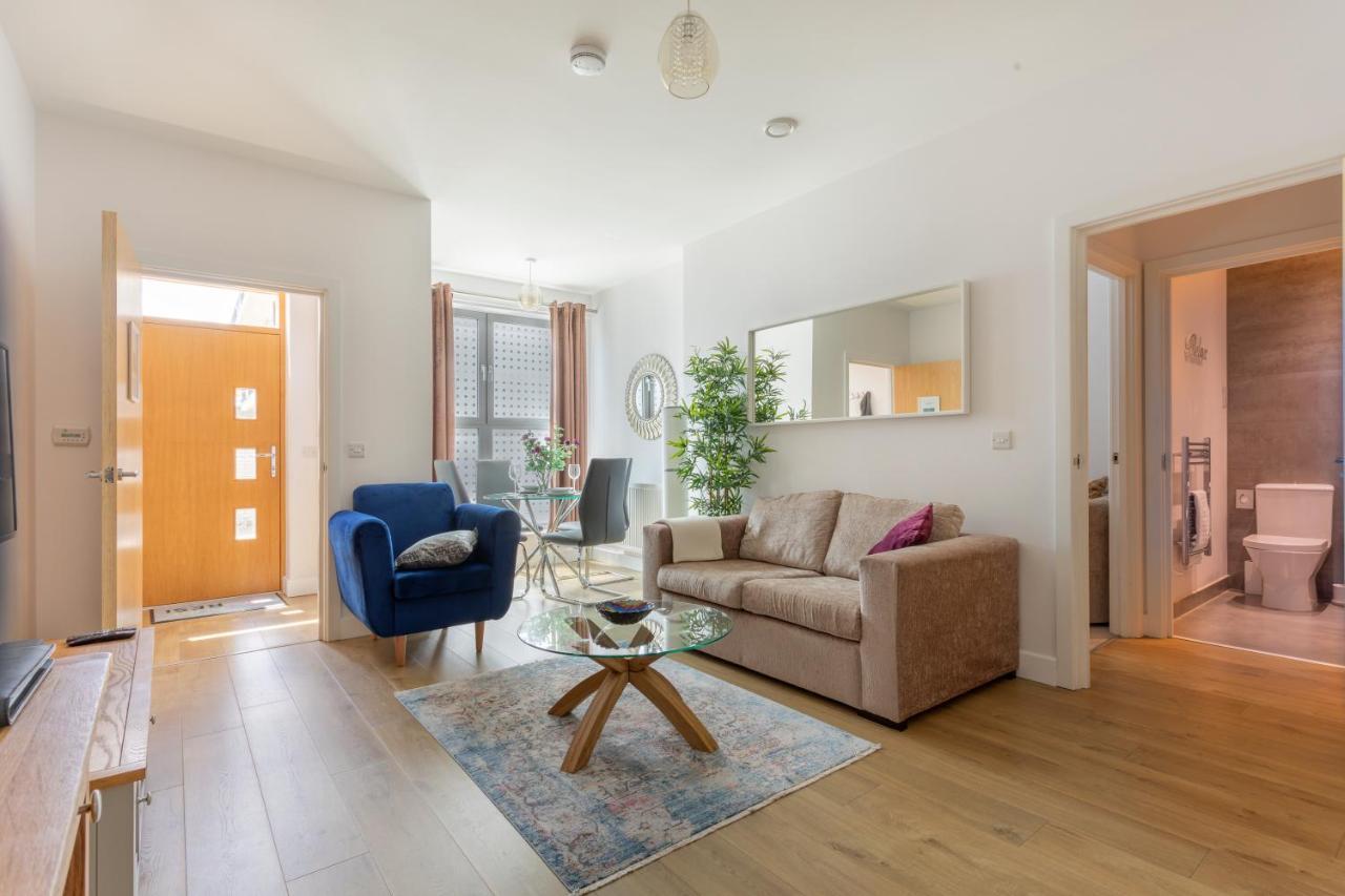 1 Bed Apartment - Redhill Central, Surrey, Gatwick #3 Zewnętrze zdjęcie