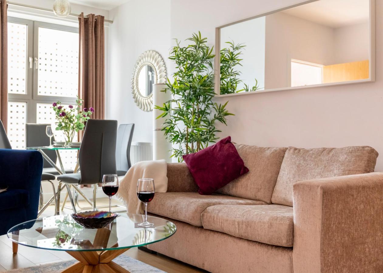 1 Bed Apartment - Redhill Central, Surrey, Gatwick #3 Zewnętrze zdjęcie